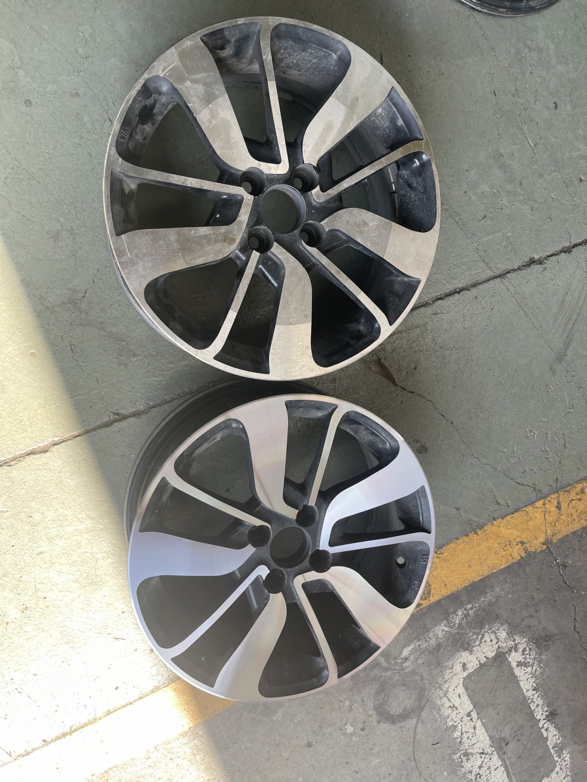 CNC ALLOY WHEEL DIAMOND CUTTING MACHINE SHIPMENT TO TURKIYE ADANA 