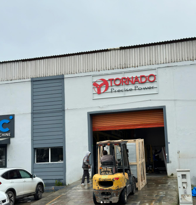 ADANA  HRW 22 HORIZONTAL CNC DIAMOND CUT MACHINE SHIPMENT TO KONYA TURKEY 