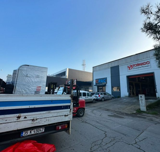 Tornado CNC SHIPPED WRM26 CNC WHEEL TURNING MACHINE TO ALİAĞA, IZMIR