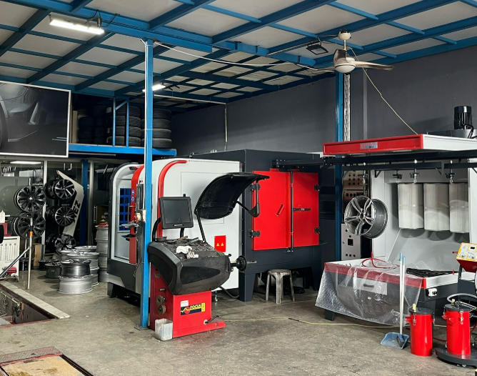 TORNADO CNC WRM26 CNC ALLOY WHEEL DIAMOND CUT MACHINE AND RIM ELECTROSTATIC POWDER COATING BOOTH AND OVEN TRAINING IN KOCAELI, TURKEY