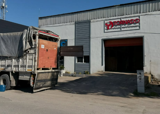 TORNADO CNC HRW22 ALLOY WHEEL CNC DIAMOND CUT MACHINE SHIPMENT TO MERSIN, TURKEY